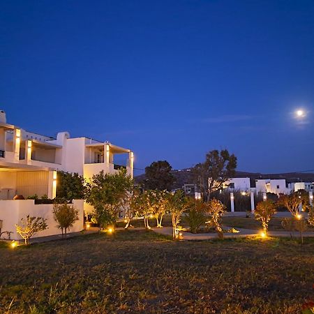 Sea Lilies Suites Pláka Esterno foto